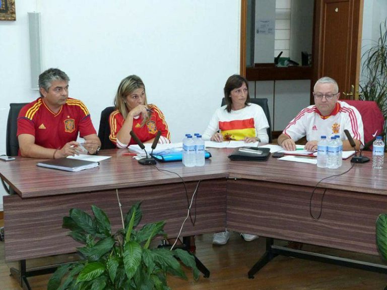Expulsiones en Vimianzo y plante en Camariñas