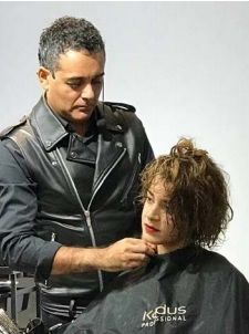 El peluquero Carlos Bardullas estará en la Mostra do Encaixe