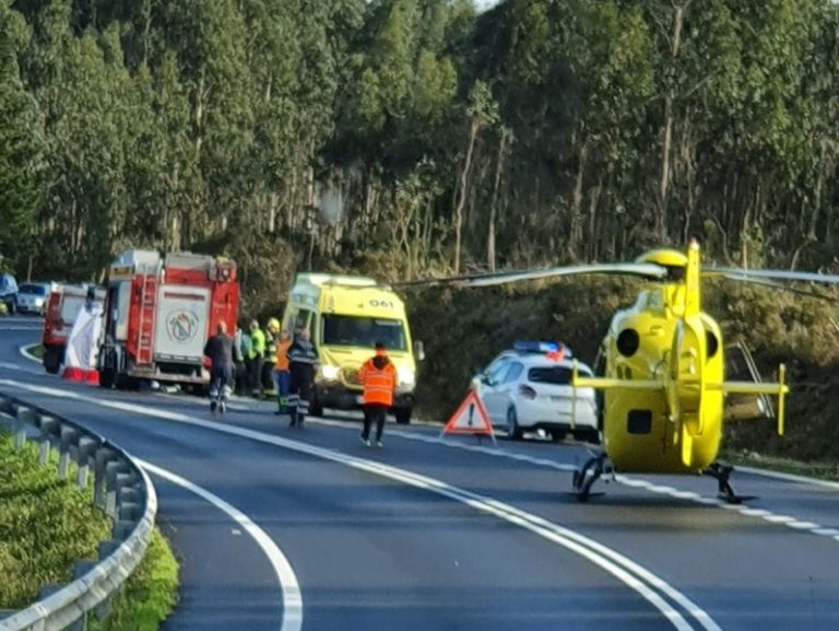 Una mujer fallece en Dumbría en una colisión entre dos turismos
